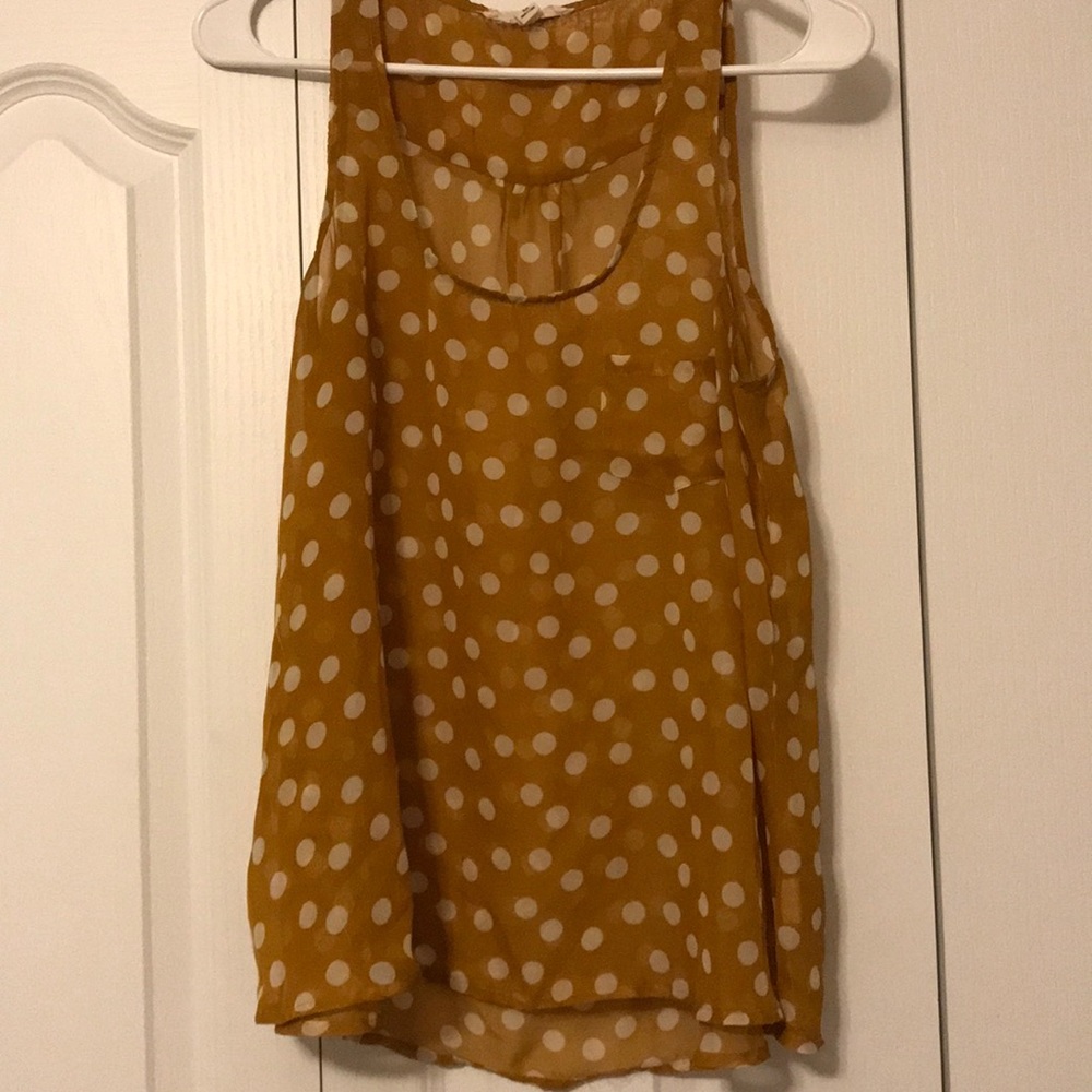 Sleeveless blouse